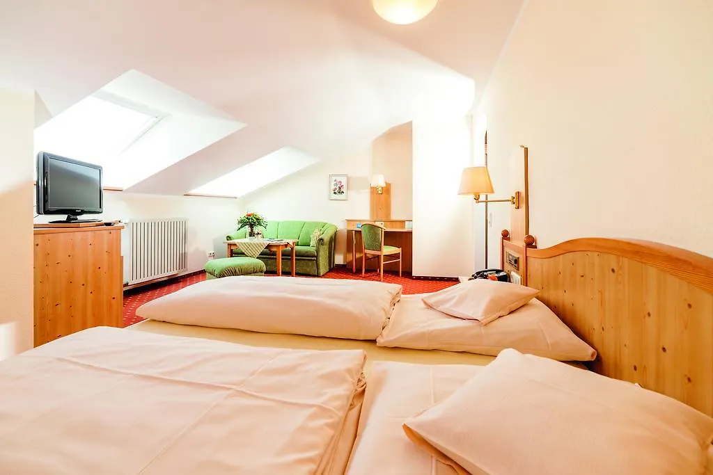 *** Hotel Seehotel Wassermann Seeon-Seebruck Germany