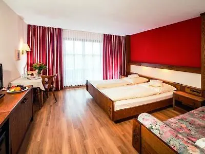 *** Hotel Seehotel Wassermann Seeon-Seebruck Germany